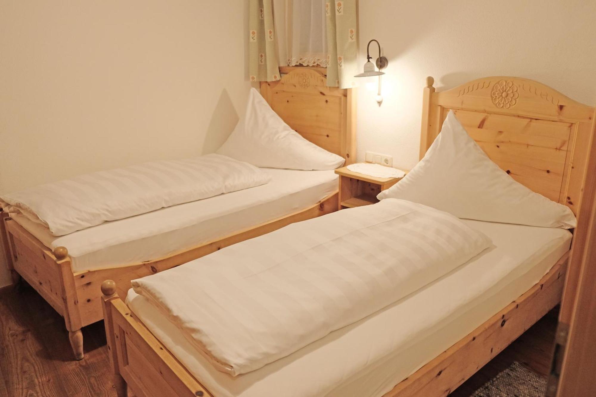 Hotel Garni Hubertushof Fiss Quarto foto